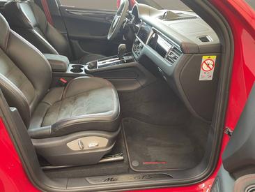 Porsche Macan GTS — photo 21