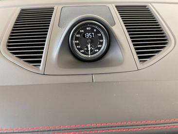 Porsche Macan GTS — photo 24