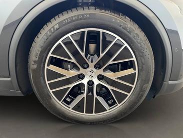 Porsche Macan Electrique 4 — photo 9