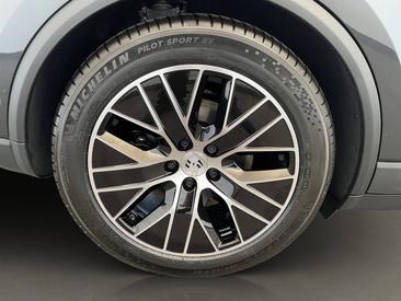 Porsche Macan Electrique 4 — photo 10