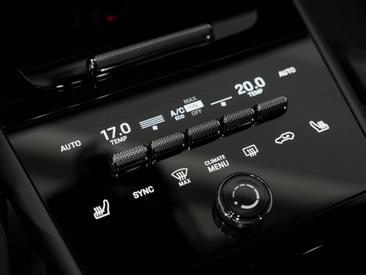 Porsche Cayenne III E-Hybrid Coupé Black Edition — photo 28
