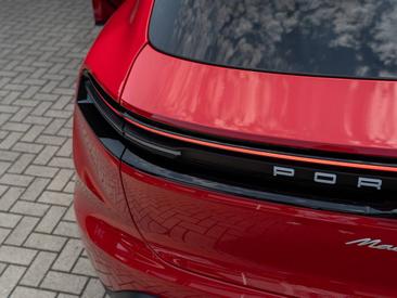 Porsche Macan Electrique 4 — photo 7