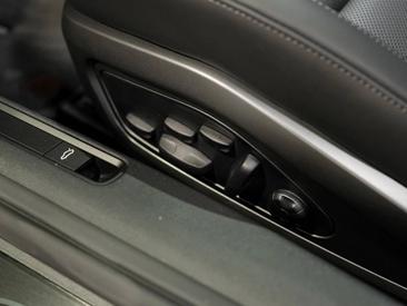 Porsche 992 II Carrera GTS Cabriolet — photo 8