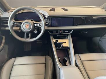 Porsche Macan Electrique 4 — photo 14