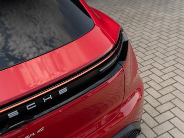 Porsche Macan Electrique 4 — photo 11