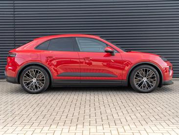 Porsche Macan Electrique 4 — photo 13
