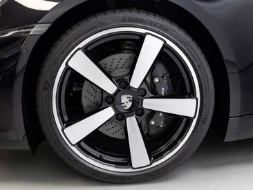 Porsche 992 II Carrera Cabriolet — photo 6