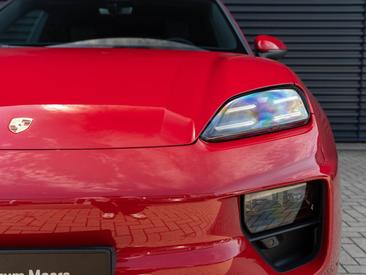 Porsche Macan Electrique 4 — photo 18