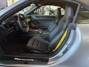 Porsche 992 II Carrera 4 GTS Cabriolet — photo 12