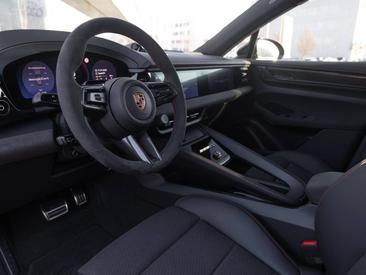 Porsche Macan Electrique GTS — photo 12