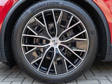 Porsche Macan Electrique 4 — photo 24