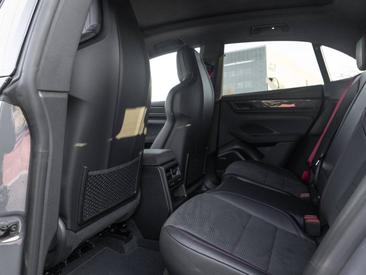 Porsche Macan Electrique GTS — photo 15