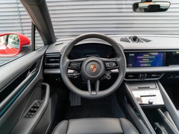 Porsche Macan Electrique 4 — photo 27