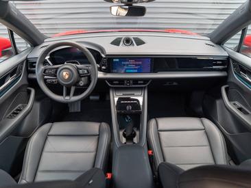 Porsche Macan Electrique 4 — photo 28