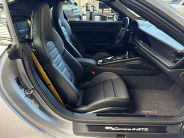 Porsche 992 II Carrera 4 GTS Cabriolet — photo 26