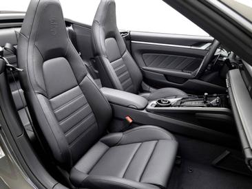Porsche 992 II Carrera S Cabriolet — photo 22