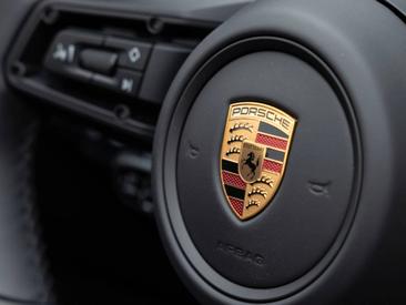 Porsche 992 II Carrera Cabriolet — photo 29