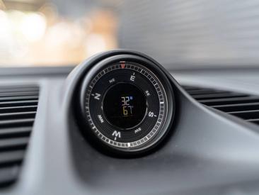 Porsche Macan Electrique 4 — photo 31