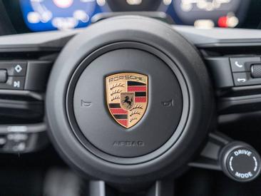 Porsche Macan Electrique 4 — photo 34