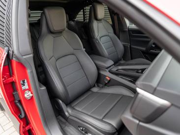 Porsche Macan Electrique 4 — photo 38