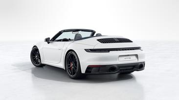 Porsche 992 I Carrera 4 GTS Cabriolet — photo 3