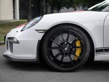Porsche 991 I R — photo 13