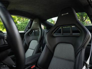 Porsche 991 I R — photo 17