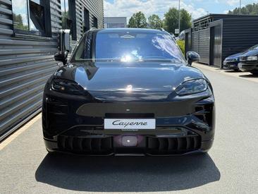 Porsche Cayenne E4 Turbo Electric — photo 4