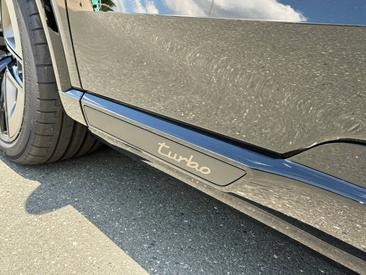 Porsche Cayenne E4 Turbo Electric — photo 10