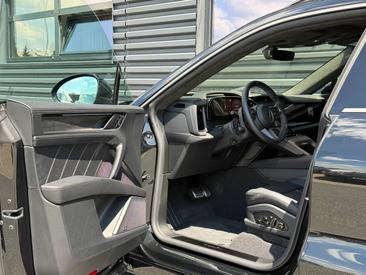 Porsche Cayenne E4 Turbo Electric — photo 14