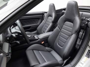 Porsche 992 II Carrera 4S Cabriolet — photo 14