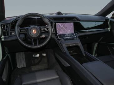 Porsche Cayenne E4 Electric — photo 9