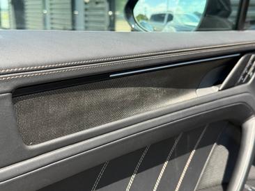 Porsche Cayenne E4 Turbo Electric — photo 24