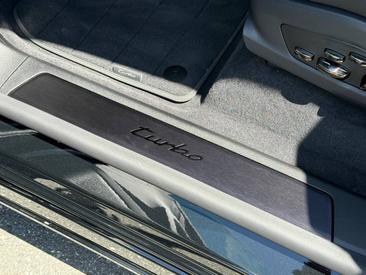 Porsche Cayenne E4 Turbo Electric — photo 26