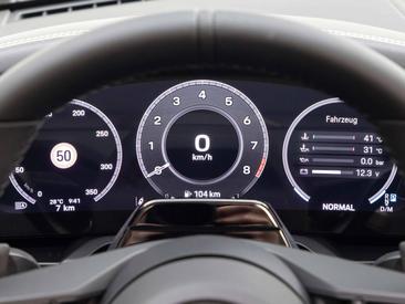 Porsche 992 II Carrera 4S Cabriolet — photo 19