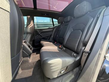 Porsche Cayenne E4 Turbo Electric — photo 30