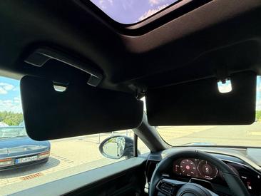 Porsche Cayenne E4 Turbo Electric — photo 40