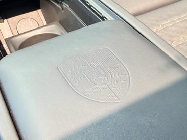 Porsche Cayenne E4 Turbo Electric — photo 43