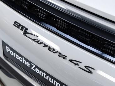 Porsche 992 II Carrera 4S Cabriolet — photo 35