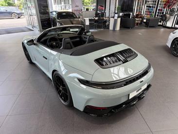 Porsche 992 II Carrera GTS Cabriolet — photo 16