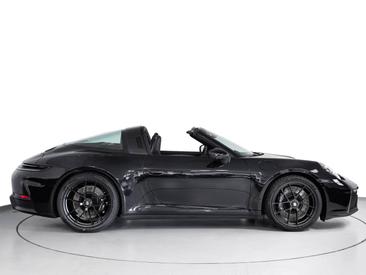 Porsche 992 II Targa 4 GTS — photo 9