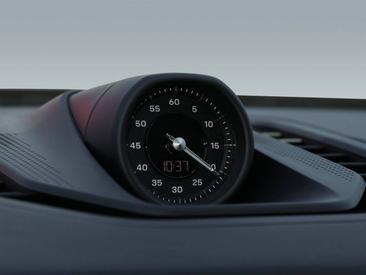 Porsche Cayenne E4 Electric — photo 21