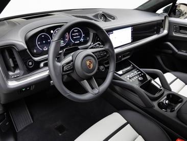 Porsche Cayenne III E-Hybrid Coupé Black Edition — photo 12