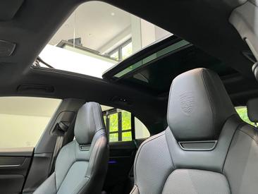 Porsche Macan Electrique 4S — photo 24