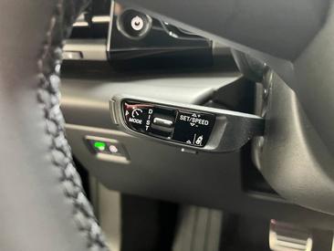 Porsche Macan Electrique 4S — photo 28