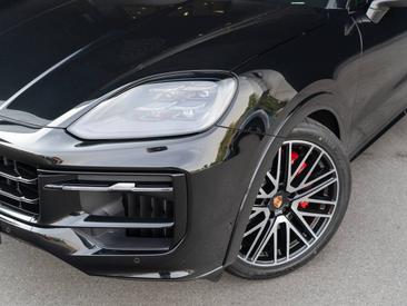 Porsche Cayenne III GTS Coupé — photo 12