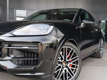 Porsche Cayenne III GTS Coupé — photo 14