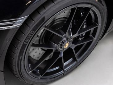 Porsche 992 II Targa 4 GTS — photo 32