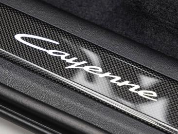 Porsche Cayenne III E-Hybrid Coupé Black Edition — photo 23