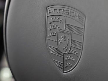 Porsche Cayenne III E-Hybrid Coupé Black Edition — photo 29